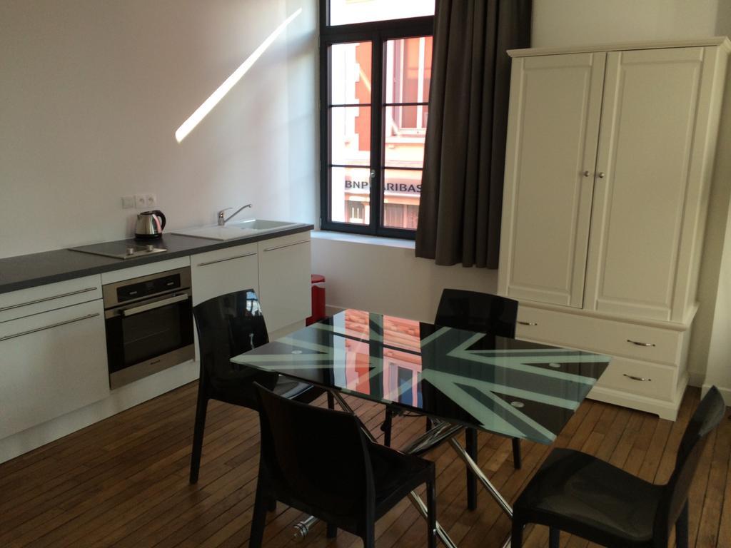 Som-Home Peronne  Ruang foto