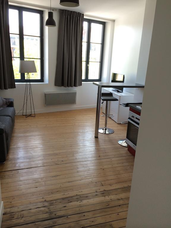 Som-Home Peronne  Ruang foto